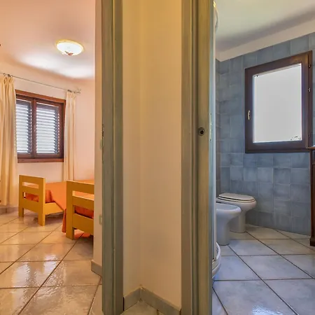 Csa - 15- Baia De Bahas By Interhome Appartement Golfo Aranci