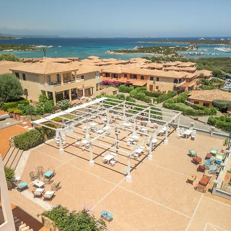 Apartamento Csa - 15- Baia De Bahas By Interhome *