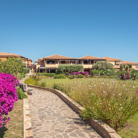 아파트 Csa - 15- Baia De Bahas By Interhome *