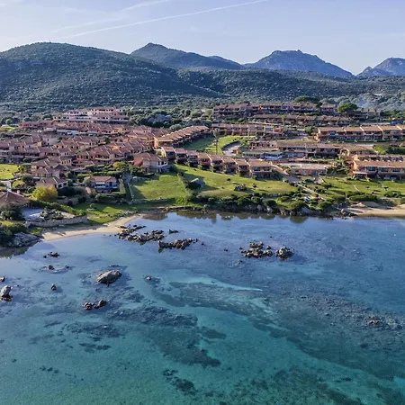 Apartamento Csa - 15- Baia De Bahas By Interhome